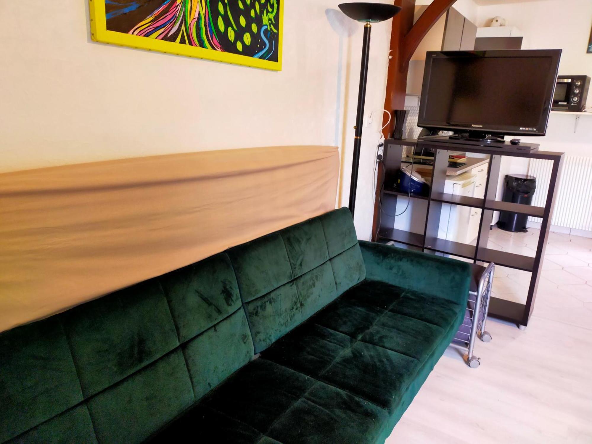 Studio En Rdc Avec Balcon Centre Vitre Luaran gambar